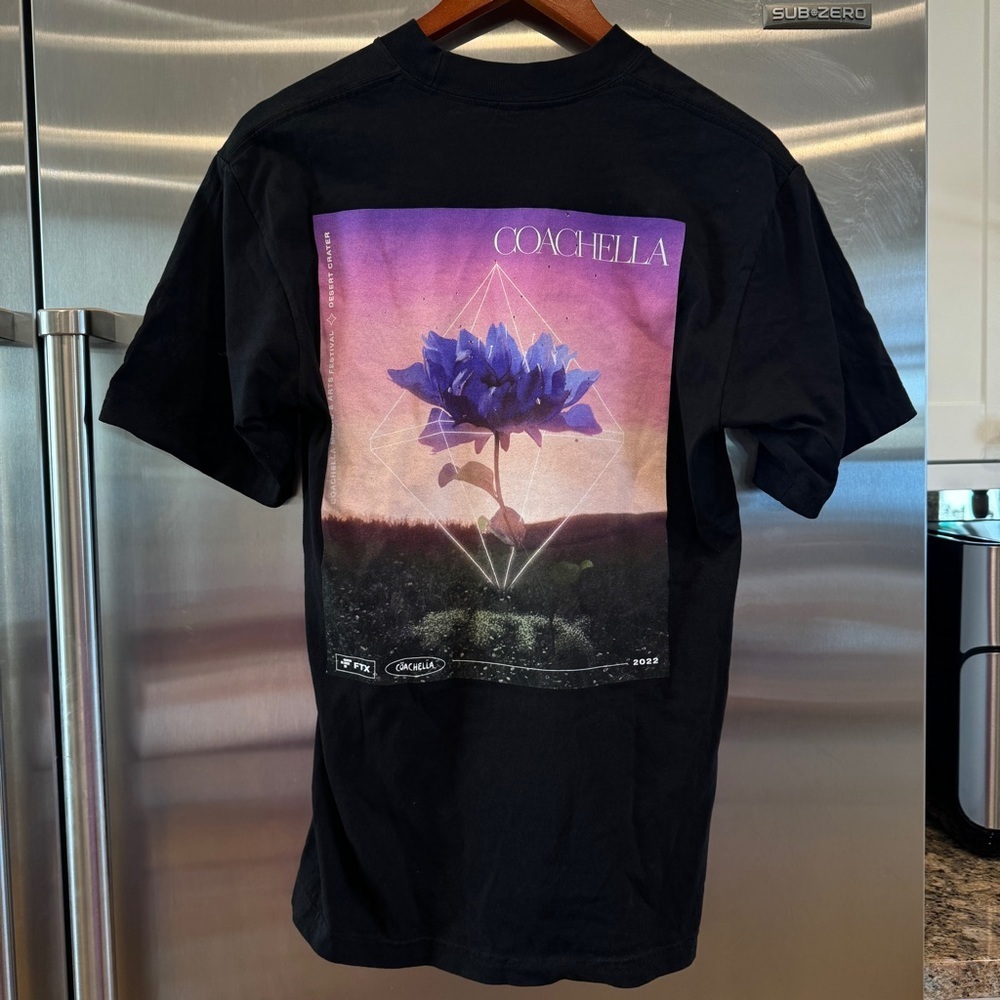 EUC Coachella 2022 x FTX NFT exclusive festival t shirt size unisex small​